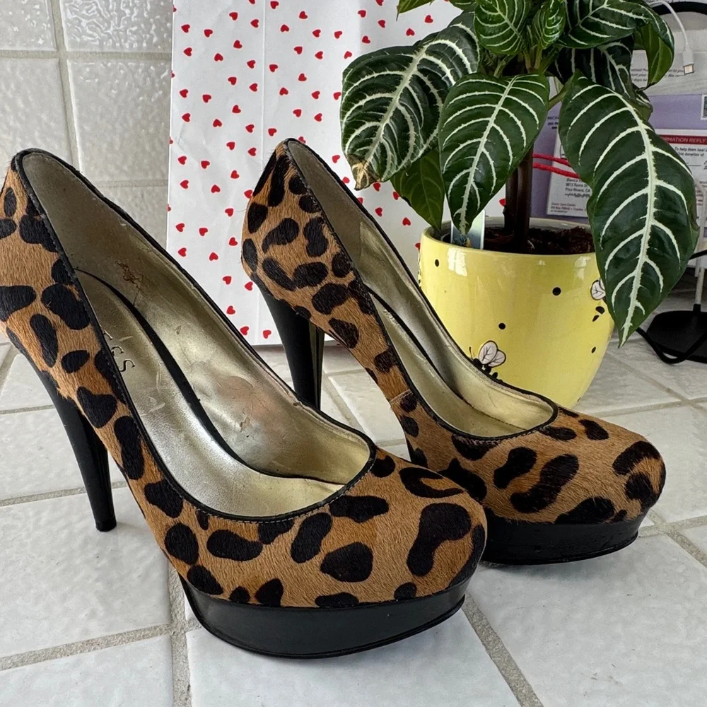 GUESS Leopard-Print High Heel Pumps in Brown and Black - Picture 3 of 5